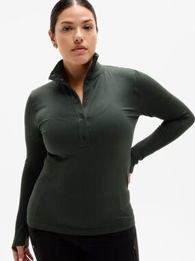 Athleta Flurry Seamless Henley // Elm Green